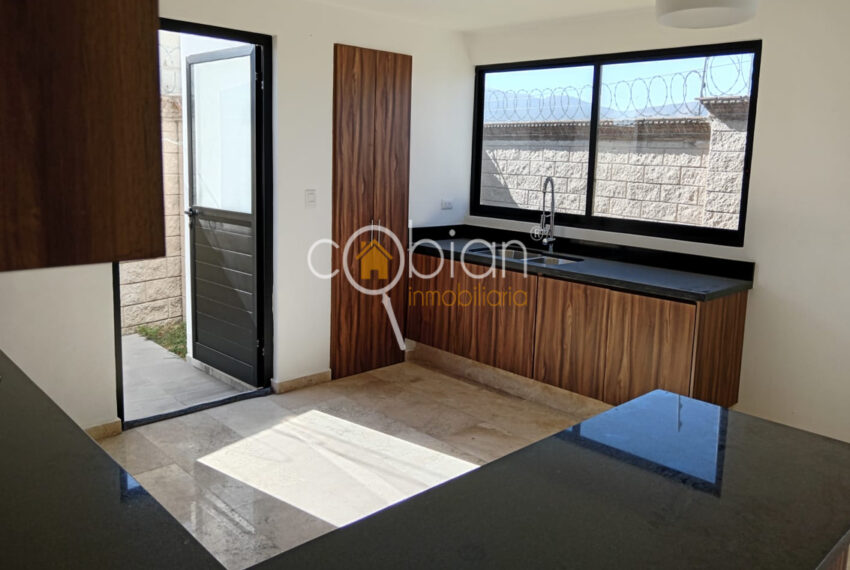 www.inmobiliariacobian.com-puebla-venta-casa-parqueaguascalientes-inmobiliaria-cobian 1 (5)